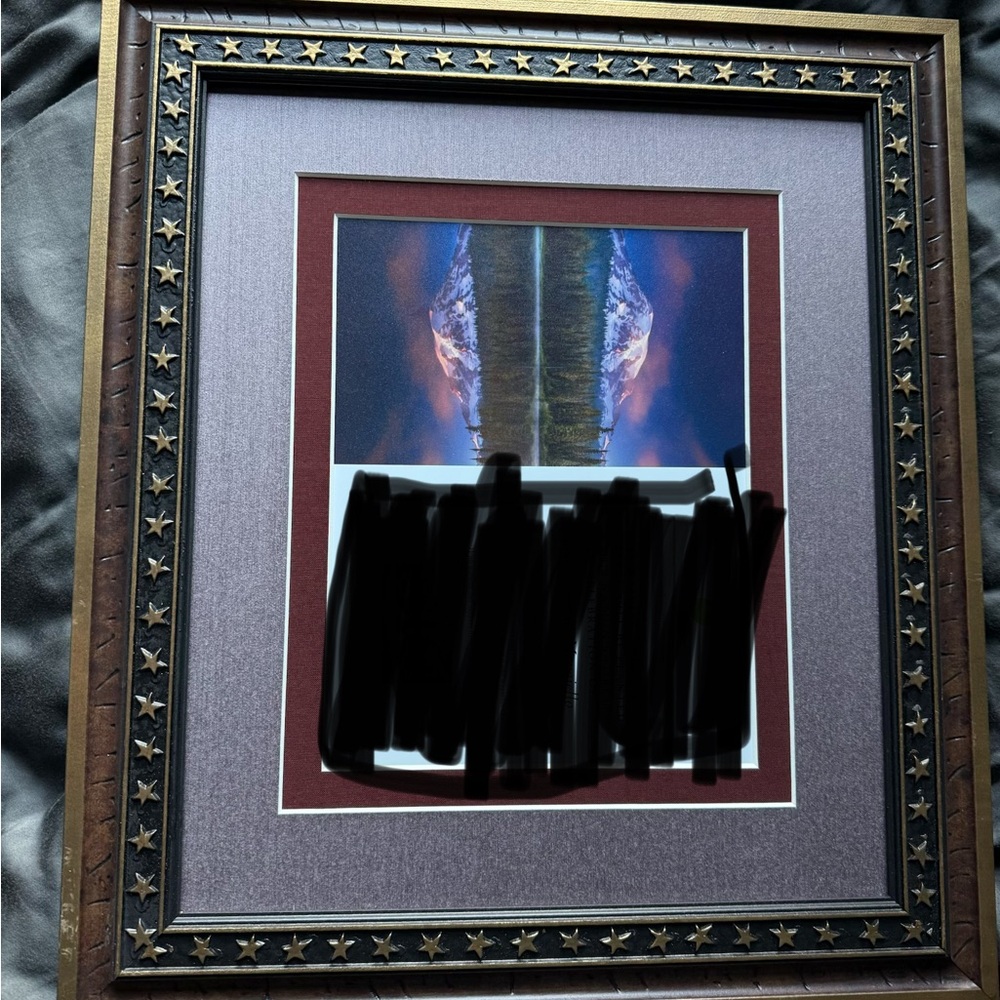 Beautiful picture frame.